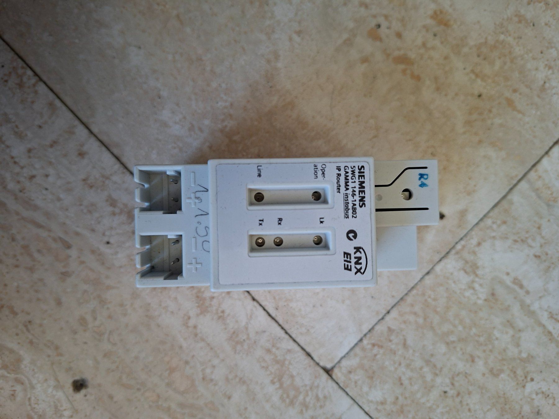 Siemens Modem & Router: IP Router – Usato da Schwarzenburg venduto da Antolino22