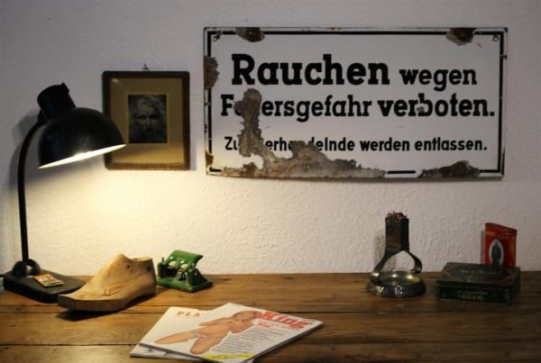 Schilder: doppelseitiges Emailschild "ENTLASSEN" – Gebraucht aus Birrwil von brandschatz_birrwil 1
