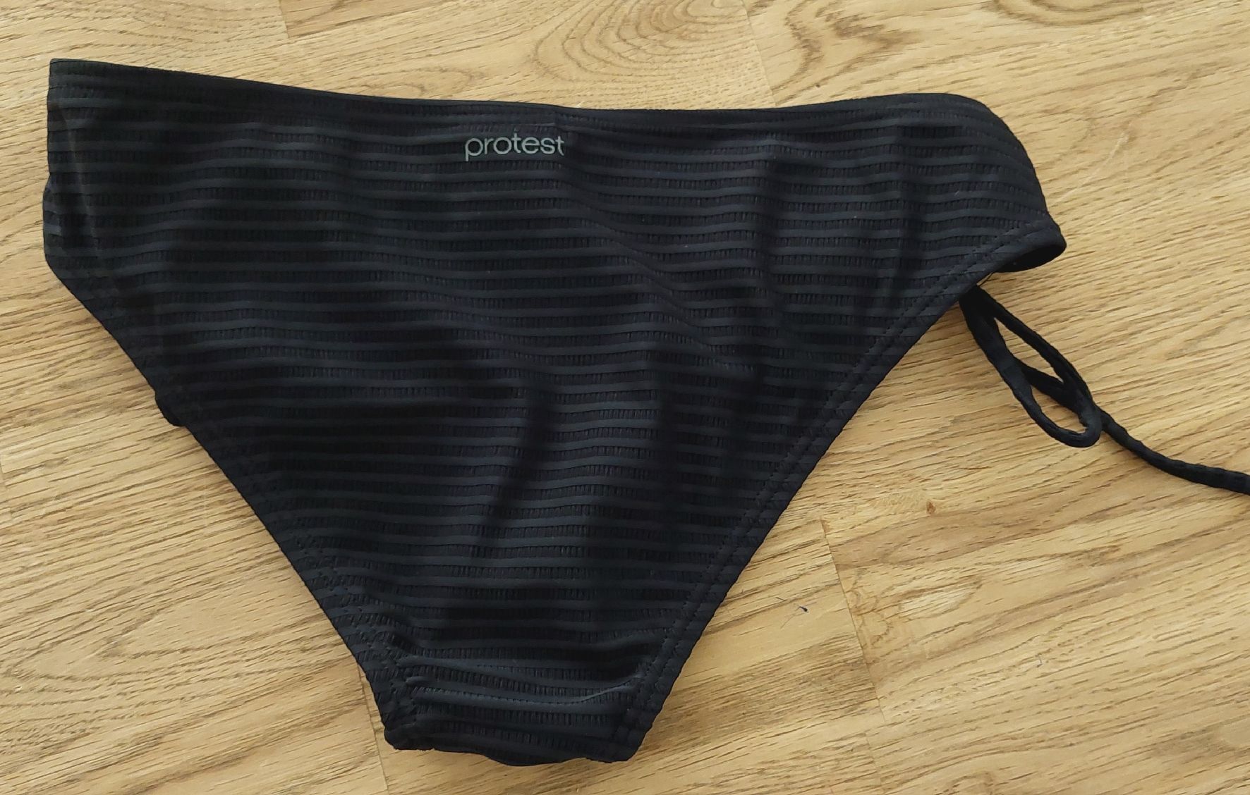 Protest Costumi da bagno & Bikini: Neuer Protest Bikini Schwarz Gr. XS/34 – Nuovo e nell'imballaggio originale da Zürich venduto da lehmi1 2