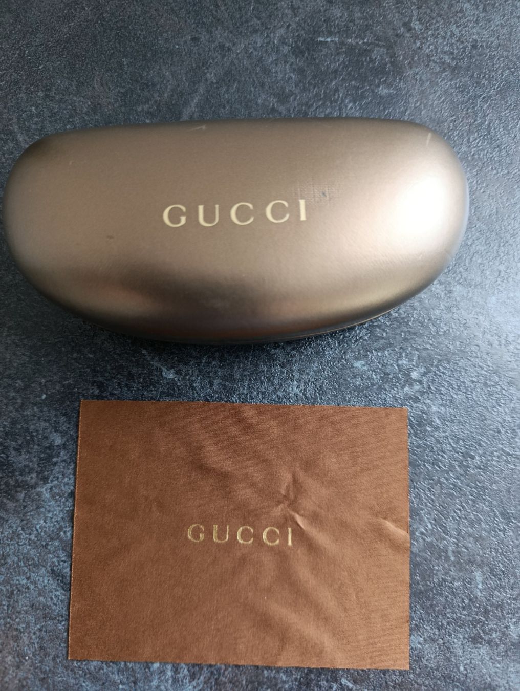 Gucci Sonstige Kleidung & Accessoires: Original Gucci Brillenetui – Gebraucht aus Eiken von Jblat