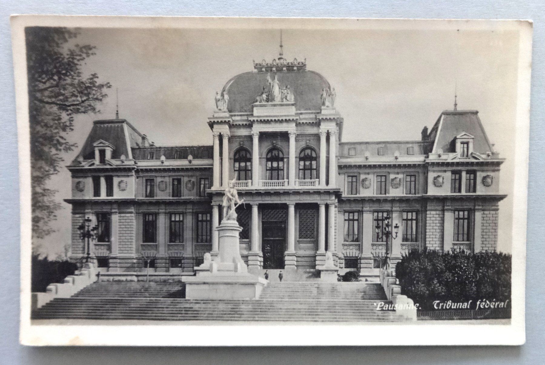 Cartoline postali: Lausanne, Tribunal Fédéral – Difettoso da Fétigny venduto da Billy2miny