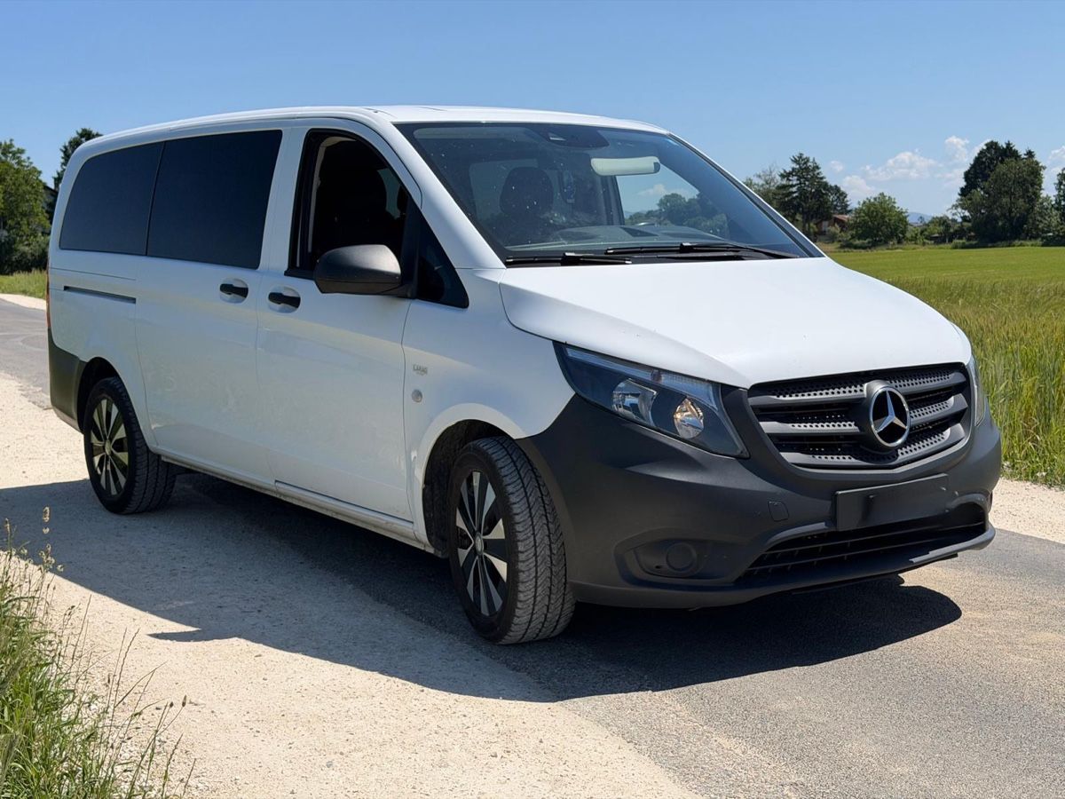 Mercedes-Benz Veicoli commerciali: Vito tourer 114 CDI 8 places – Usato da Onex venduto da yam_fdj6 1