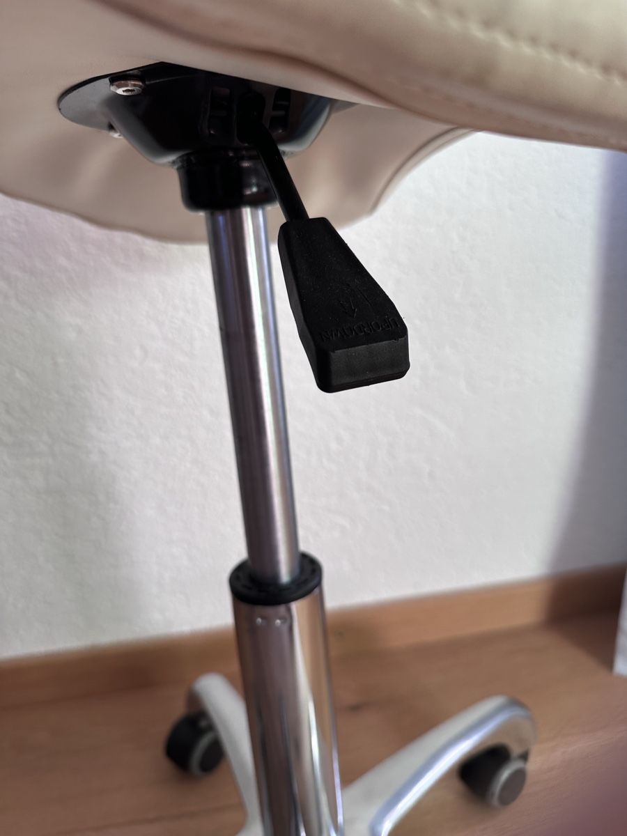 Sgabelli: Rollhocker – Usato da Neuwilen venduto da 76November 2