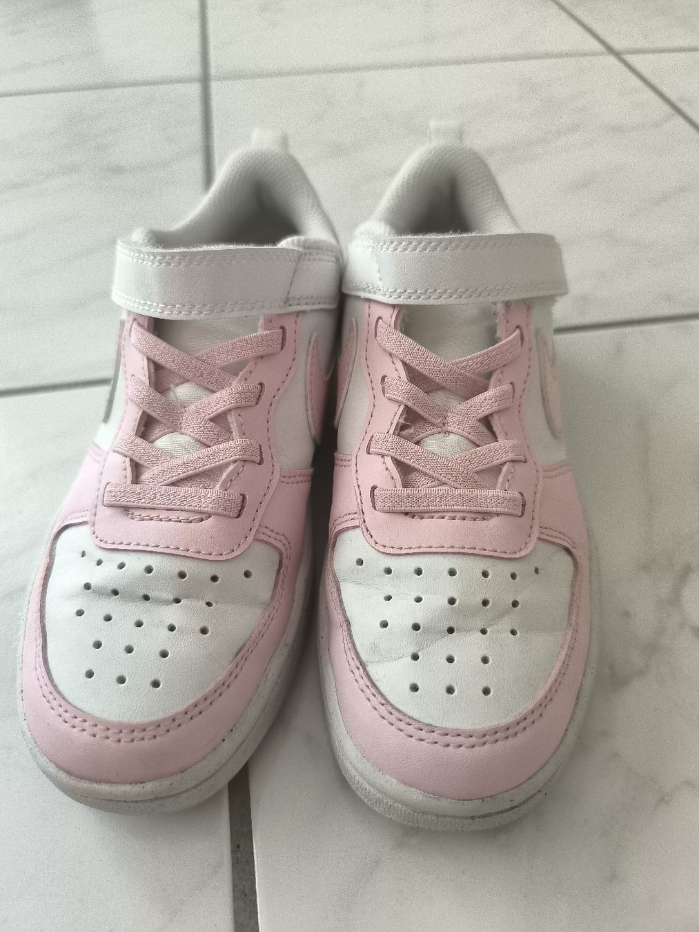 Nike Scarpe per ragazze: Mädchen Schuhe nr 32 Nike – Usato da Buchs SG venduto da Cor-Pie 2