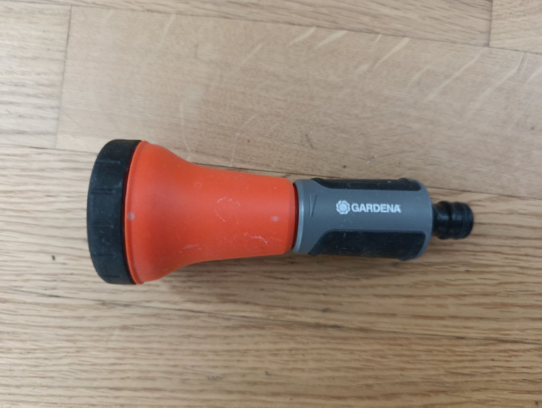 Gardena Tubi & Tubi flessibili: Gardena Brauseaufsatz – Usato da Chiasso venduto da Kaktus9