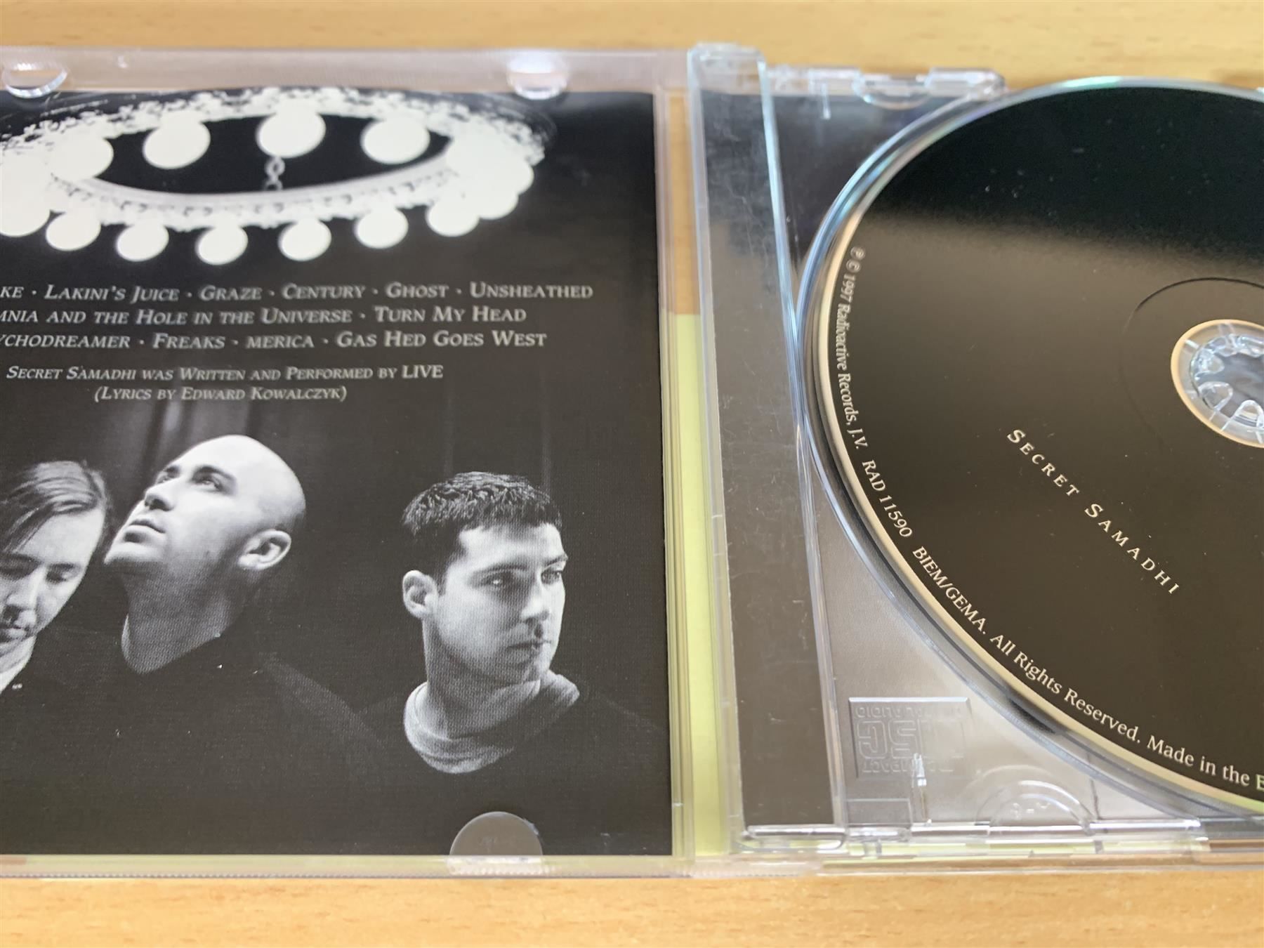 CDs: Live – Secret Samadhi – Gebraucht aus Rikon im Tösstal von Alpenmutz 2