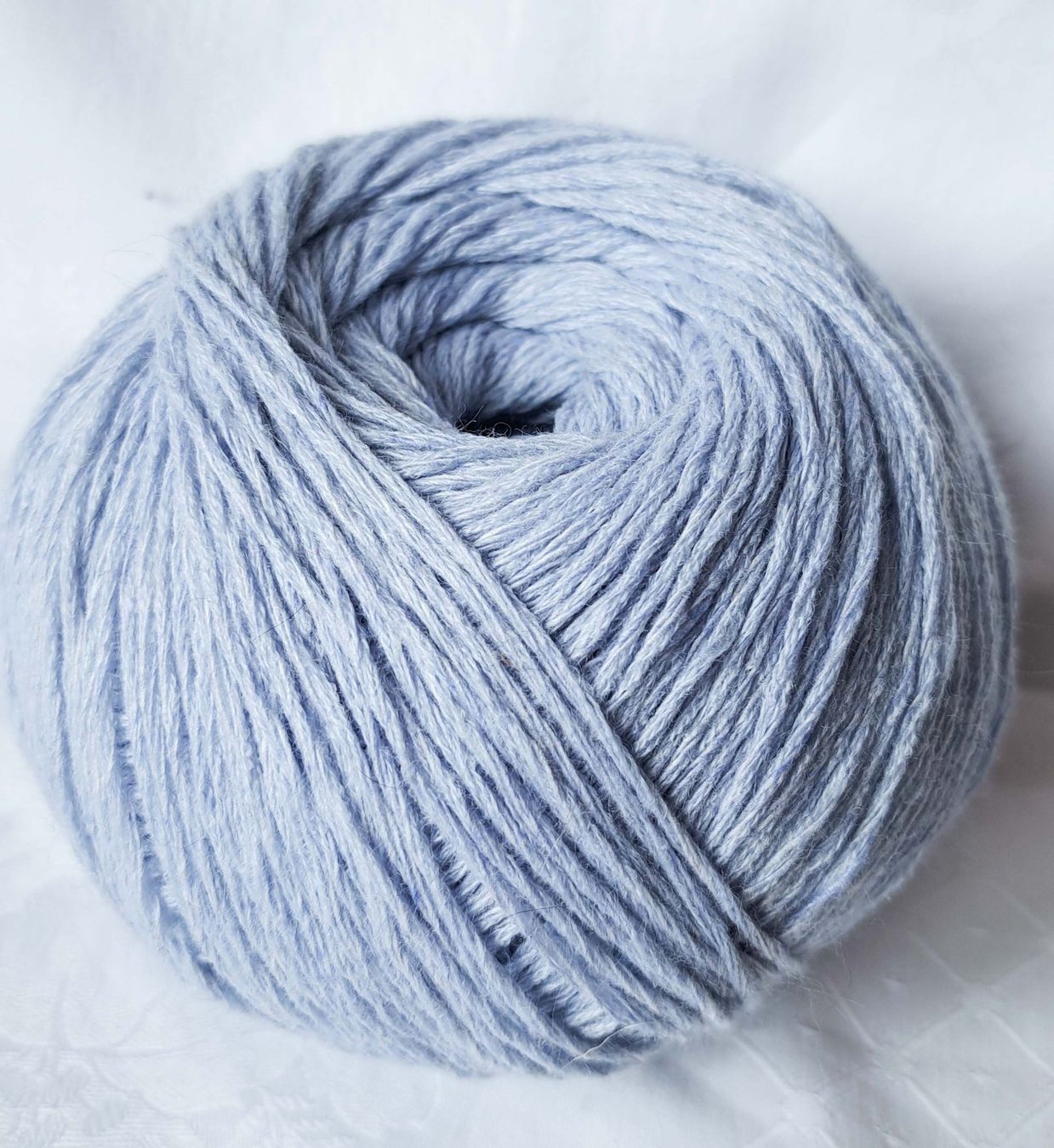 Wolle: 50g Wolle, Pastell Flieder – Neu und originalverpackt aus Basel von Sweet-Yarns01