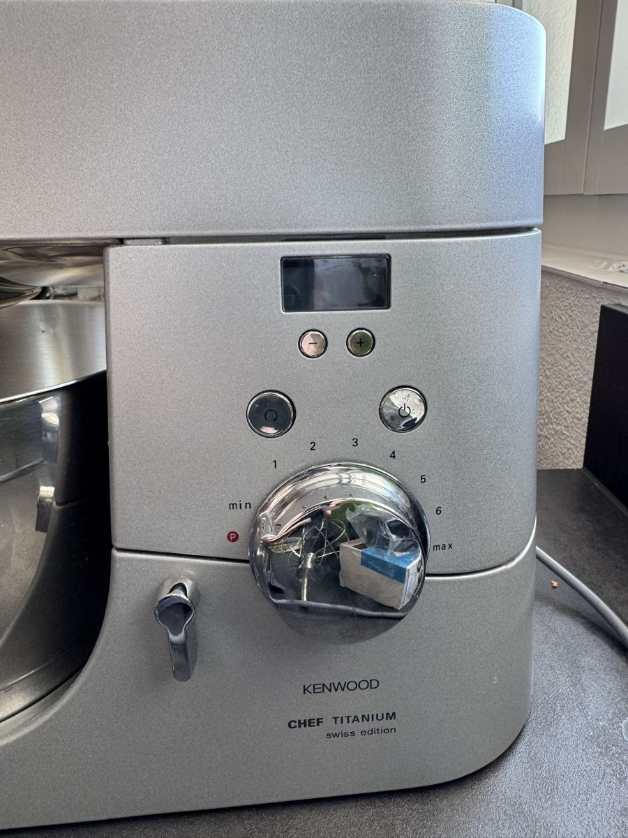 Kenwood Elettrodomestici da cucina: Kenwood Küchenmaschine KM030 – Usato da Wasterkingen venduto da GrhAli 2