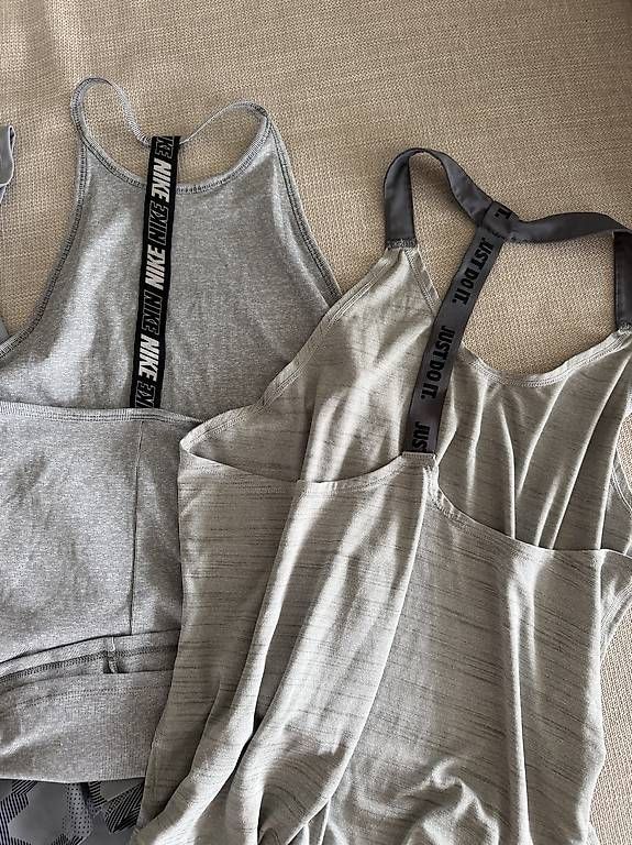 Nike Lotti di vestiti: Sport Oberteile S-L – Nuovo (secondo la descrizione) da Sins venduto da bit_rg7j 2