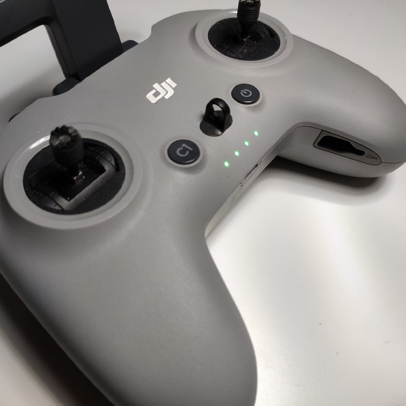 DJI RC Modellbau: DJI FPV / AVATA 1 Controller 2 (fast Neu/Original!) – Neu (gemäss Beschreibung) aus Zürich von Biedermann23 1