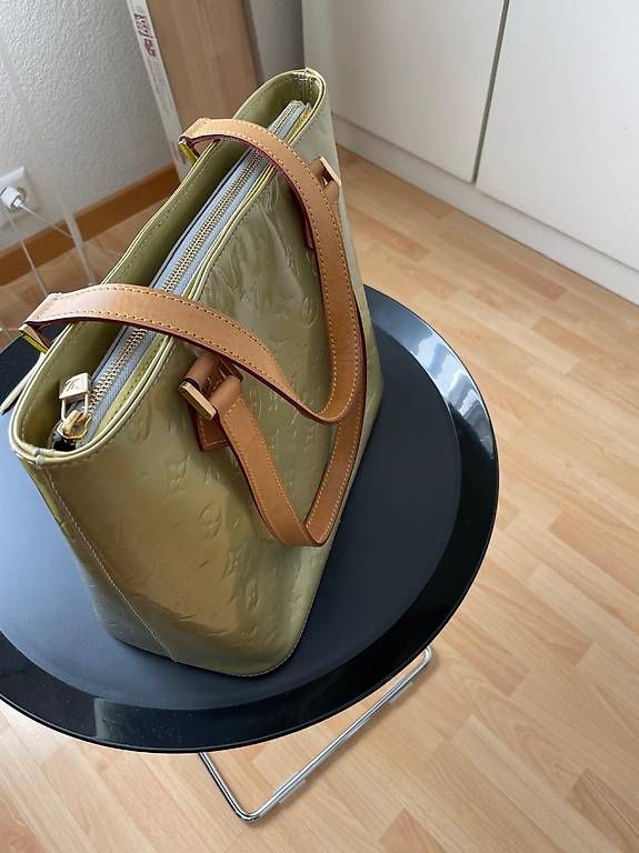 Borse da donna: Louis Vuitton Tasche grau – Usato da Dübendorf venduto da CorAr
