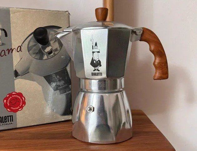 Bialetti Macchine per caffè & Macchine per espresso: BIALETTI "Dama" - made in Italy – Nuovo (secondo la descrizione) da Erlenbach ZH venduto da alexanderpeter