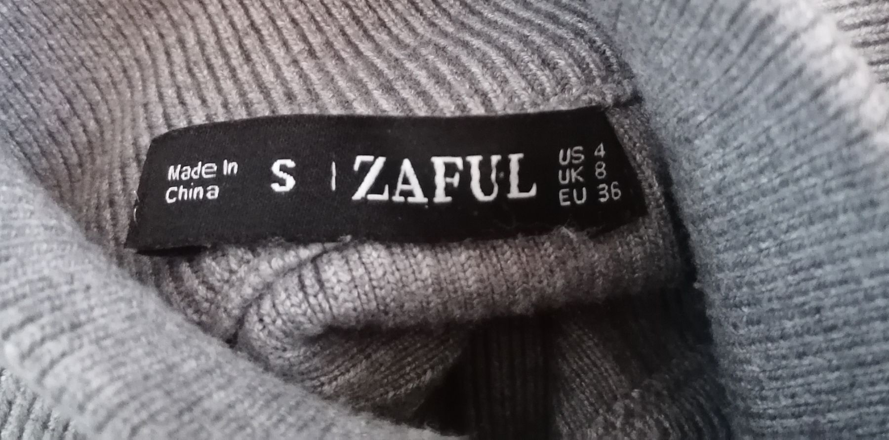 Pulls & Sweat-shirts: Pull, pull à col roulé, pull en maille, haut – D'occasion à Montcherand par petiteoune75 4