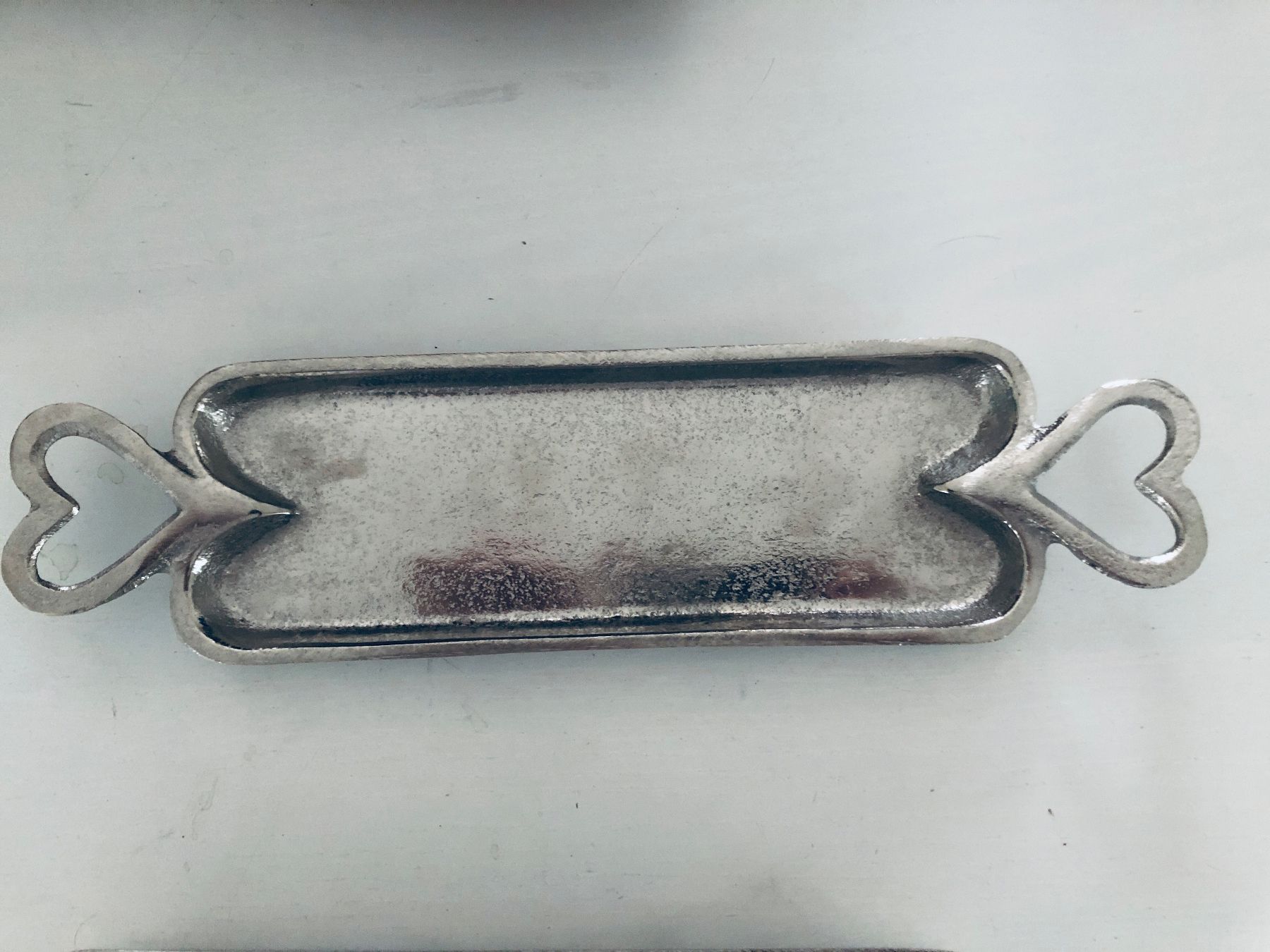 Servierplatten: 2er Set Vintage Serviertabletts Deko Tablett Silberlook – Neu (gemäss Beschreibung) aus Arlesheim von leyRum4.5 2