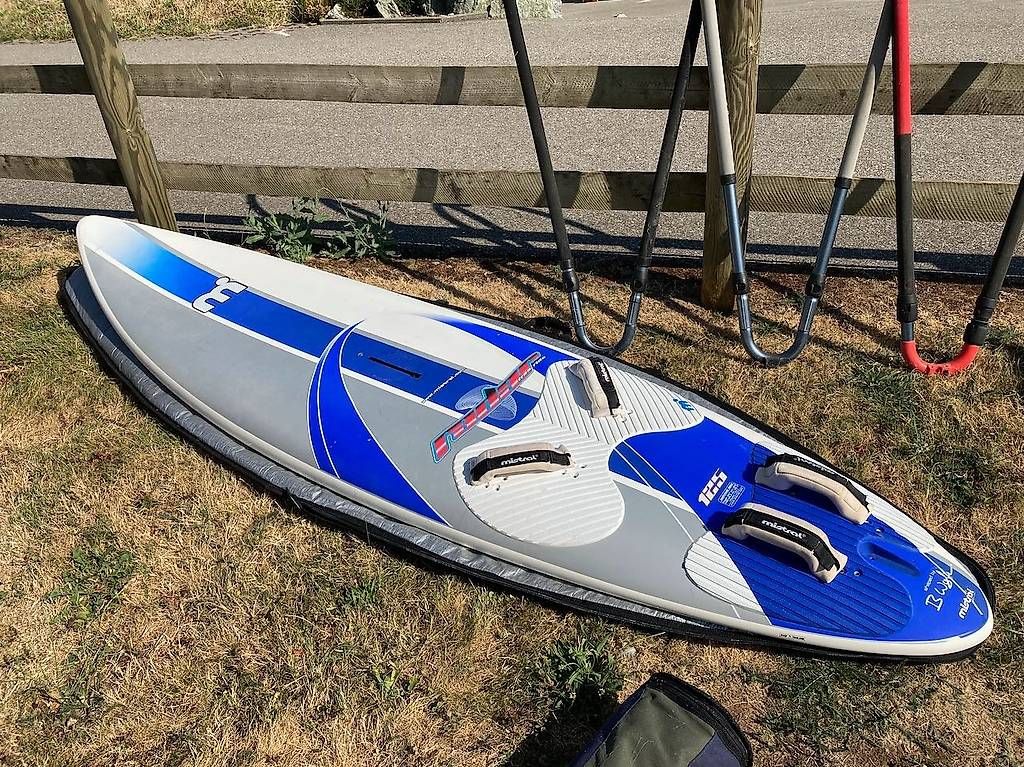 Planches de surf: Ensemble planche à voile Windsurf – D'occasion à Le Crêt-p-Semsales par Mimeliduf 2