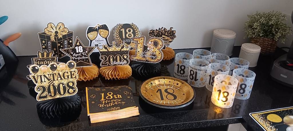 Tutte le decorazioni: Deko, Ballone, Geschirr 18.Geburtstag – Usato da Staufen venduto da mar_wf6r 2