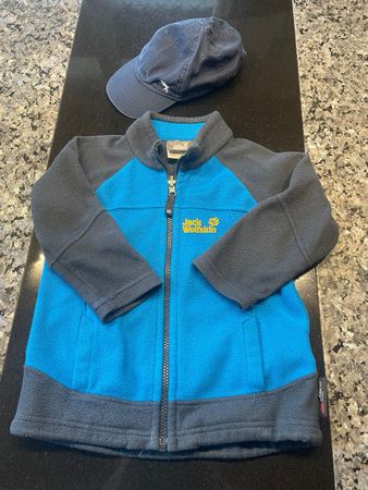 Jack Wolfskin Fleecejacke Grösse 104 + Cap