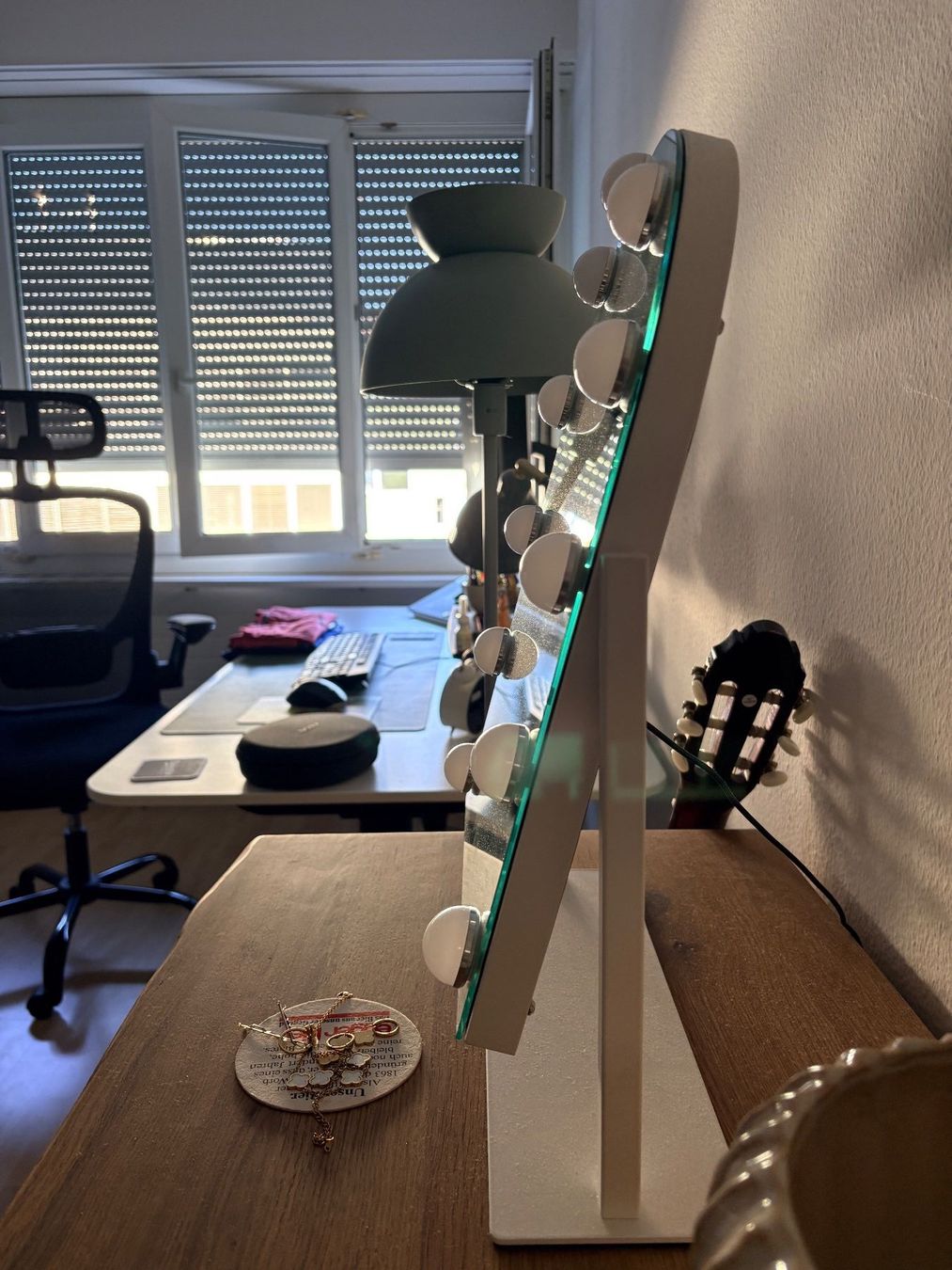 Conforama Miroirs: Kosmetik-Spiegel – D'occasion à Zürich par ale_z9rx 1
