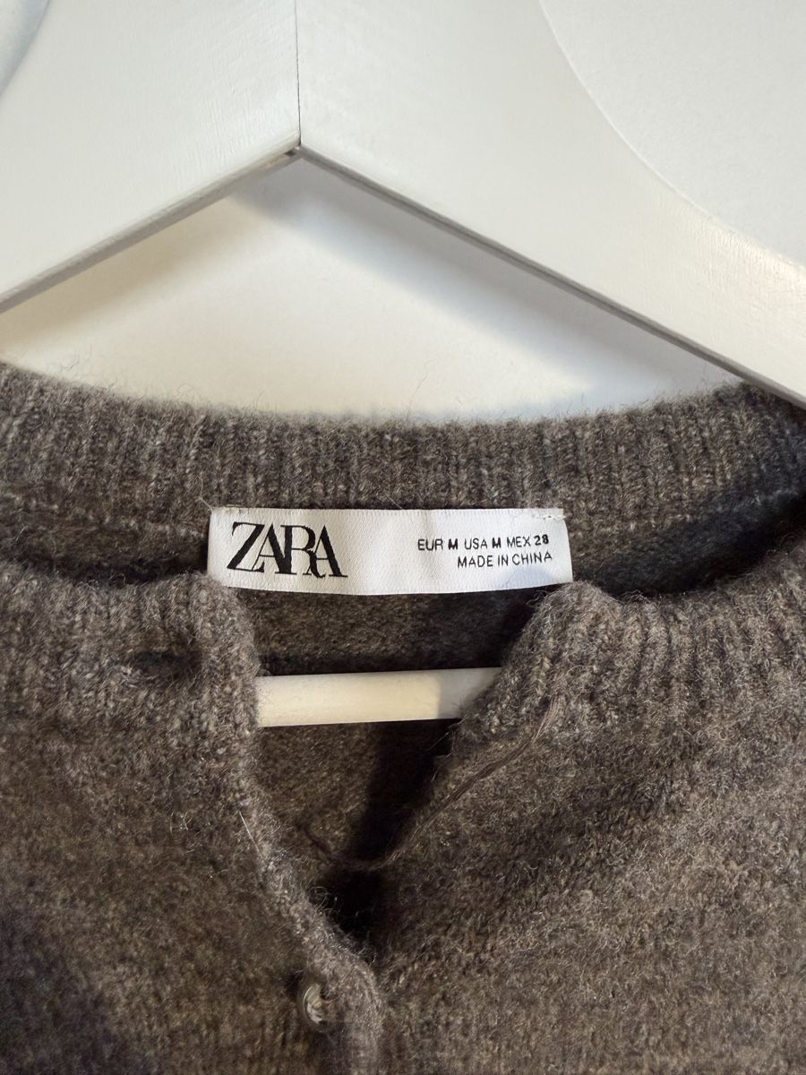 Jacken: Zara Strickjacke, Grösse M, ungetragen – Neu (gemäss Beschreibung) aus Weiach von nou_t2x8 1