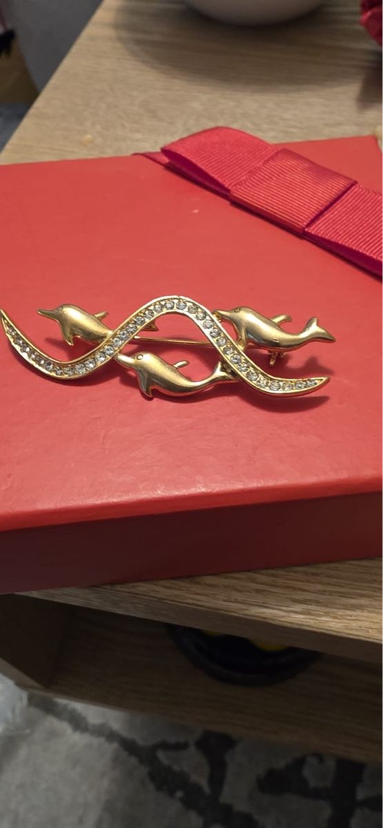 Spille & Fermagli: Vintage Delfin Brosche, goldfarben mit Strass - Top! – Usato da St. Gallen venduto da mania03 1