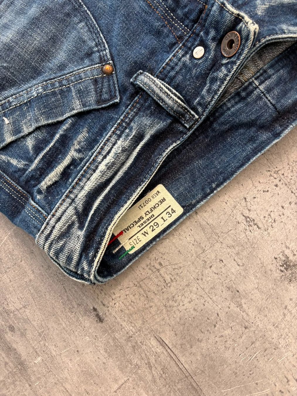Diesel Jeans: Vintage Diesel Bootcut Jeans (M) – Neu (gemäss Beschreibung) aus Werdenberg von hase.vintage 4