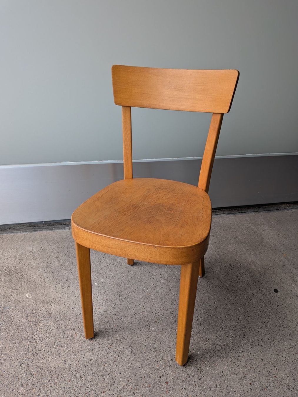 Chaises: Beizenstuhl Stuhl vermutlich Horgen Glarus – D'occasion à Emmen par Brockofsky