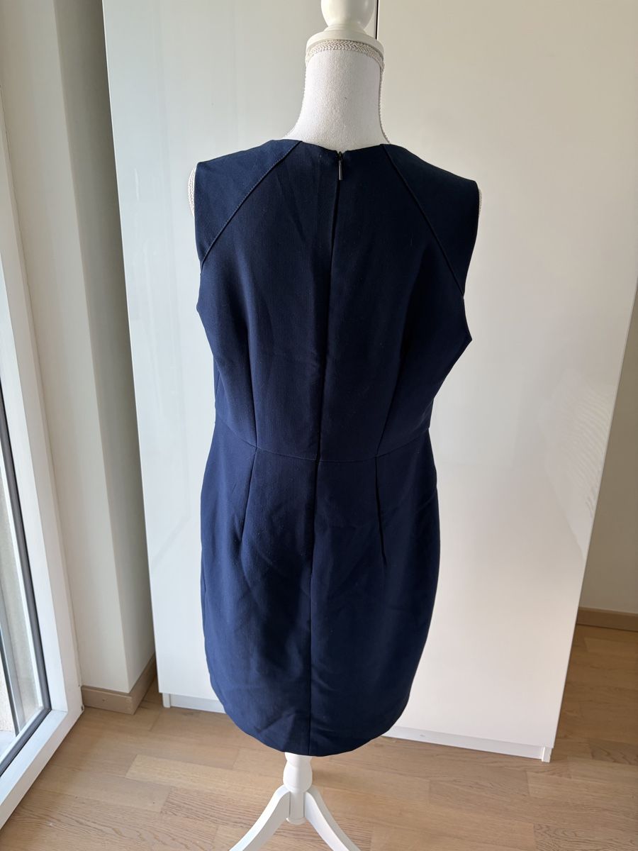 Mango Kleider: SOLD - Mango classic cut – Gebraucht aus Nyon von Deb_D39 2
