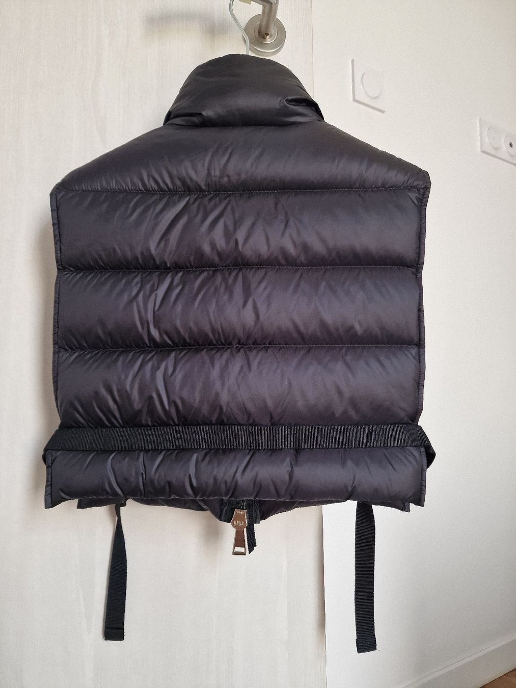 Moncler Gilets: Doudoune sans manche Moncler (TU) – Neuf (Voir description) à Yverdon-les-Bains par Ed9lude 1