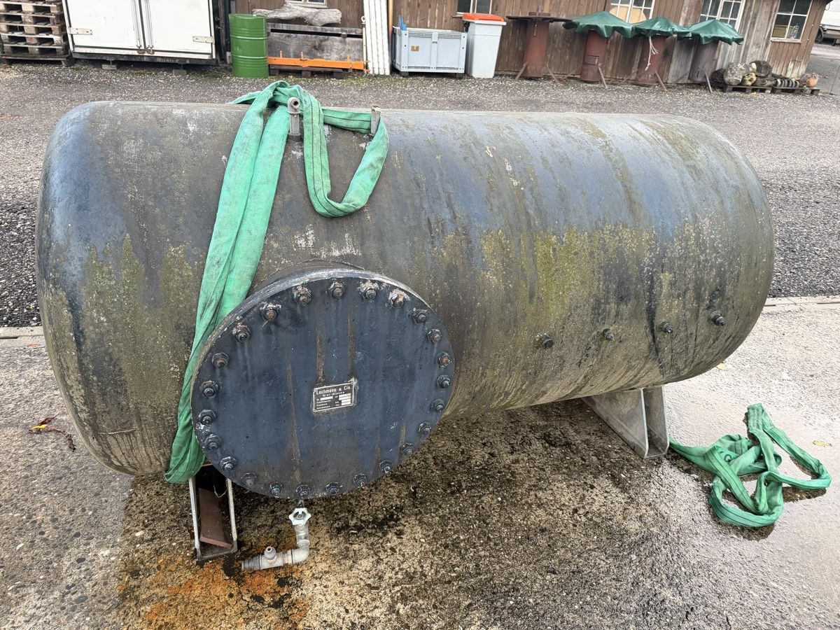 Tränken & Tröge: Wassertank  – Gebraucht aus Magden von Keppi 1