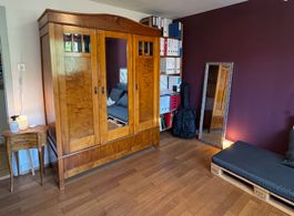 antiker Schrank