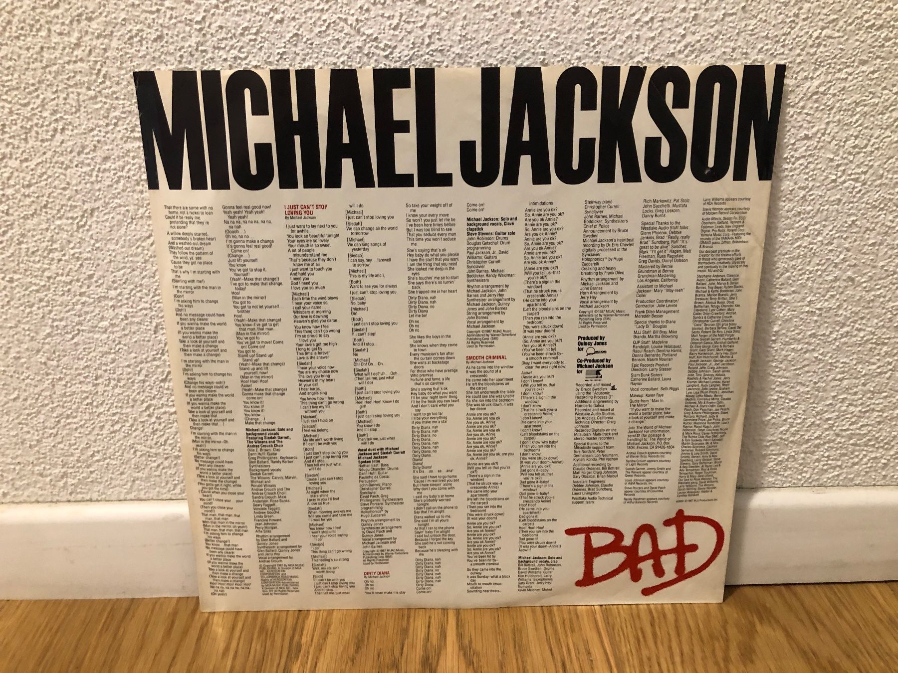 Dischi in vinile: MICHAEL JACKSON - BAD LP 1987 MIT INNER SLEEVE – Usato da Zofingen venduto da kartengeheimniss 6