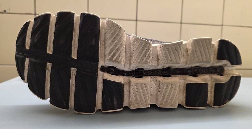 Herrenschuhe: Original On Shoes Cloud Hi - Grösse 47,5 – Gebraucht aus Uster von Pitu77 3