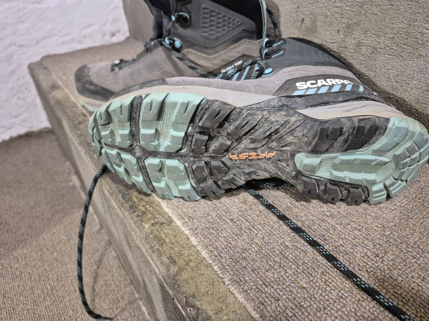 Scarpa Damenschuhe: Scarpa Wanderschuhe – Gebraucht aus Winterthur von Lumi11 1