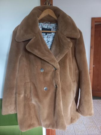 Fake Fur Jacke von Oakwood