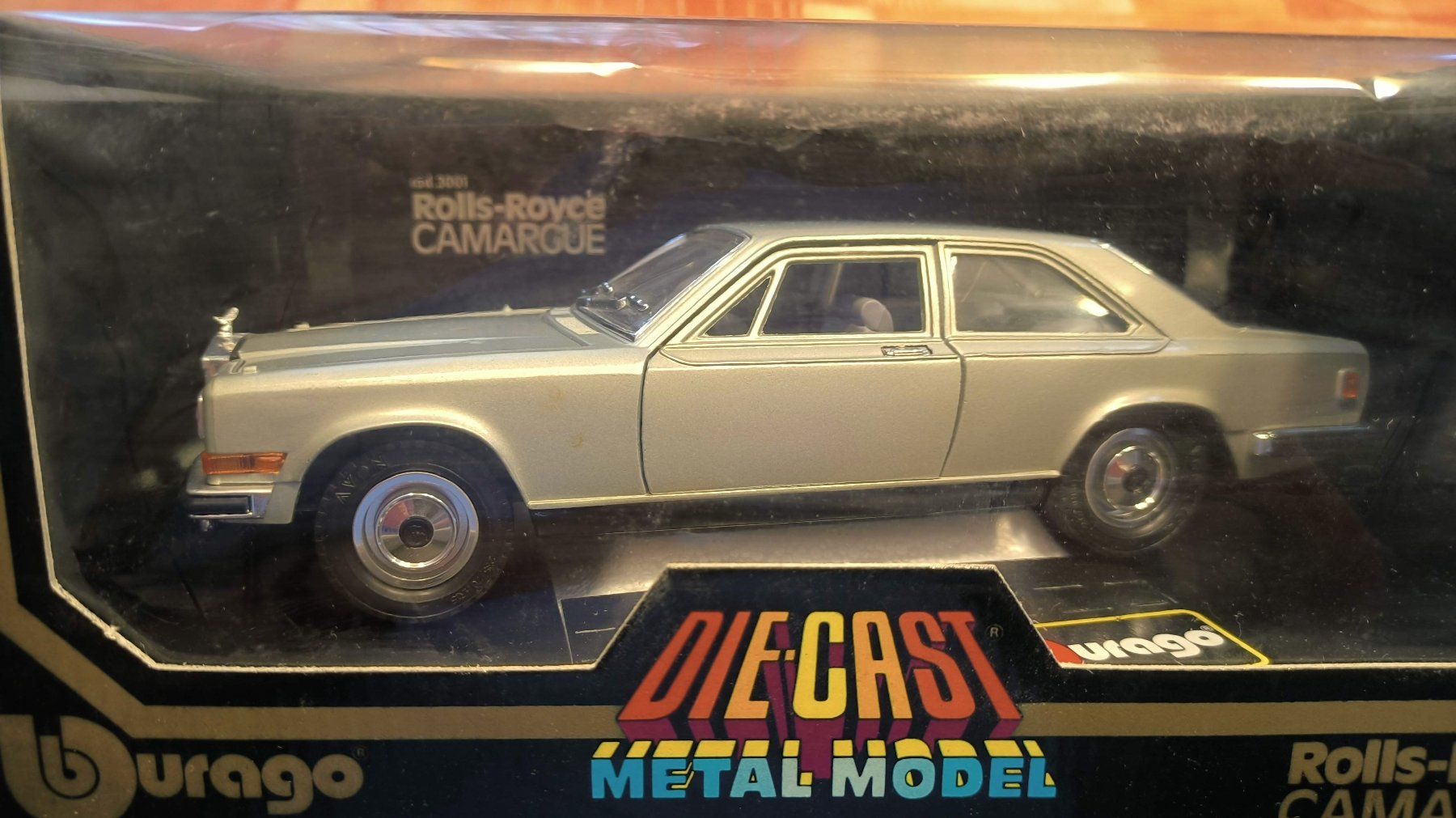 Bburago Modellautos: Modell 1:22 Burago Rolls-Royce Camargue – Gebraucht aus Langnau am Albis von tfpred 1