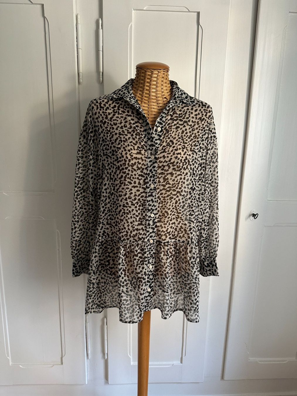 H&M Chemisiers: Leo Chiffon Bluse oversized - 34 – D'occasion à Zürich par Diazaio
