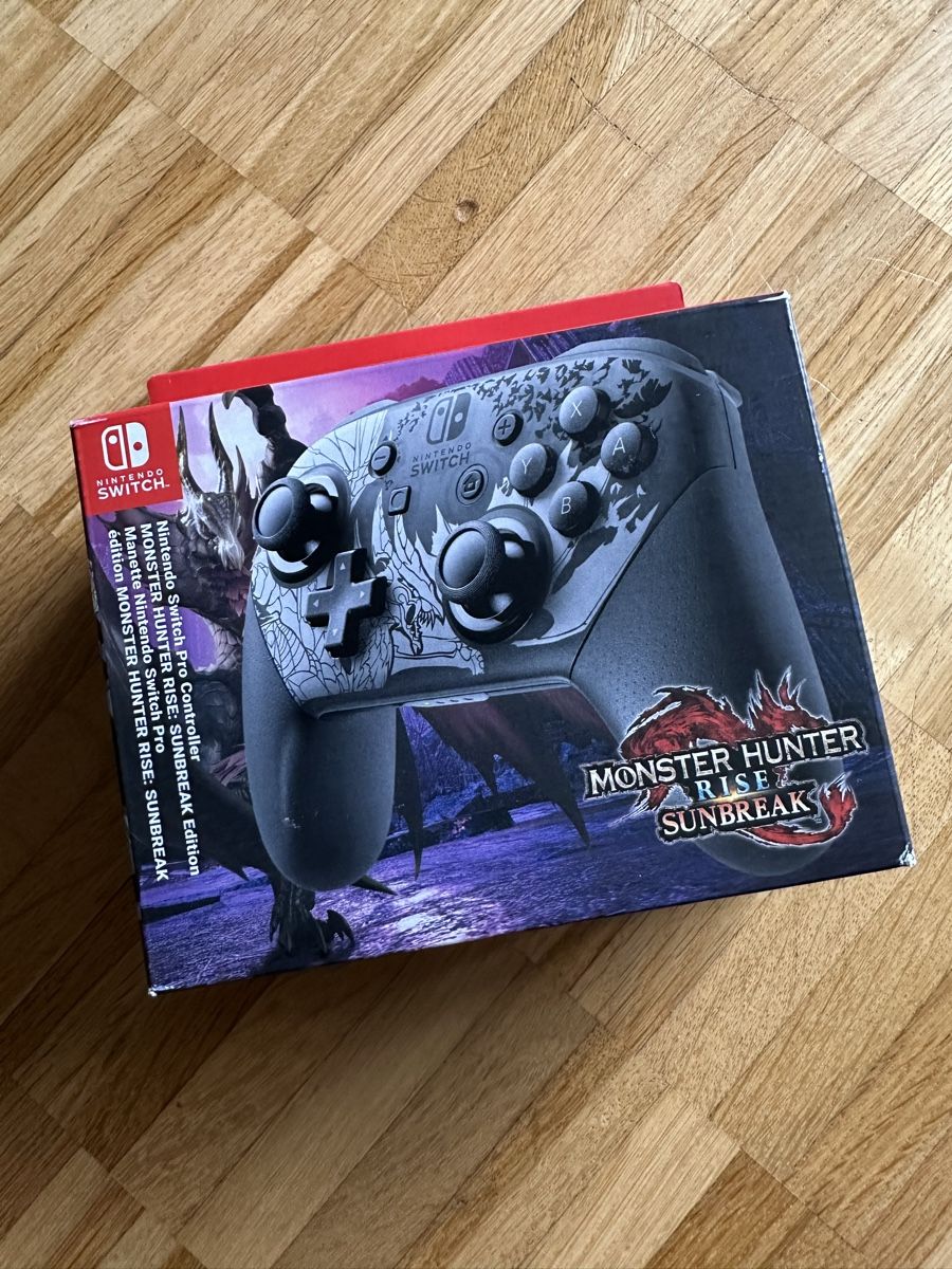 Controller: Monster Hunter Rise Sunbreack Switch Controller – Nuovo e nell'imballaggio originale da Laufen venduto da Tremaex