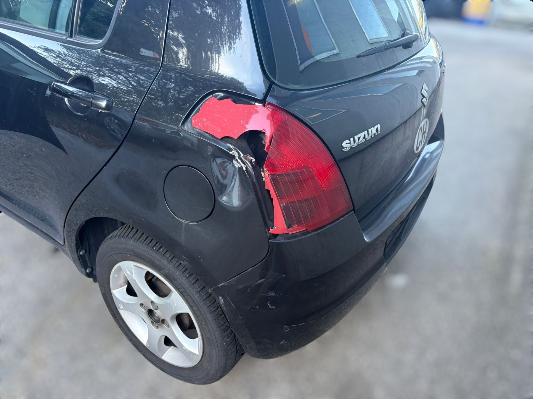 Suzuki Automobili: Suzuki Swift 1.3 DDiS – Usato da Giubiasco venduto da AUTOTECNICA 4