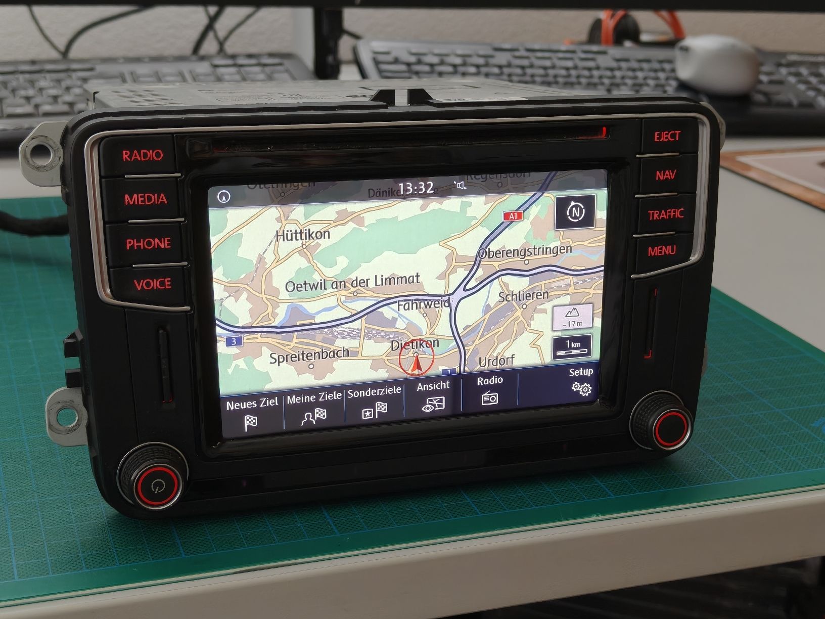 Navigatori: VW Discover Media MIB2 / Std2 Navigationsgerät  – Usato da Niederuzwil venduto da Roepps 2