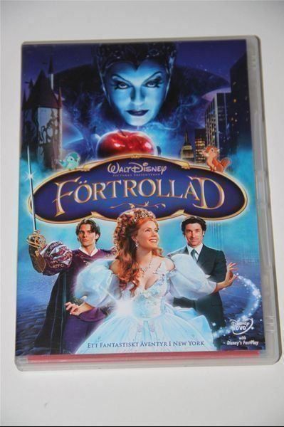 Tutti i DVDs: ENCHANTED - Disney DVD - Imported Nordic Edition Förtrollad – Usato da Genève venduto da Cockattoo