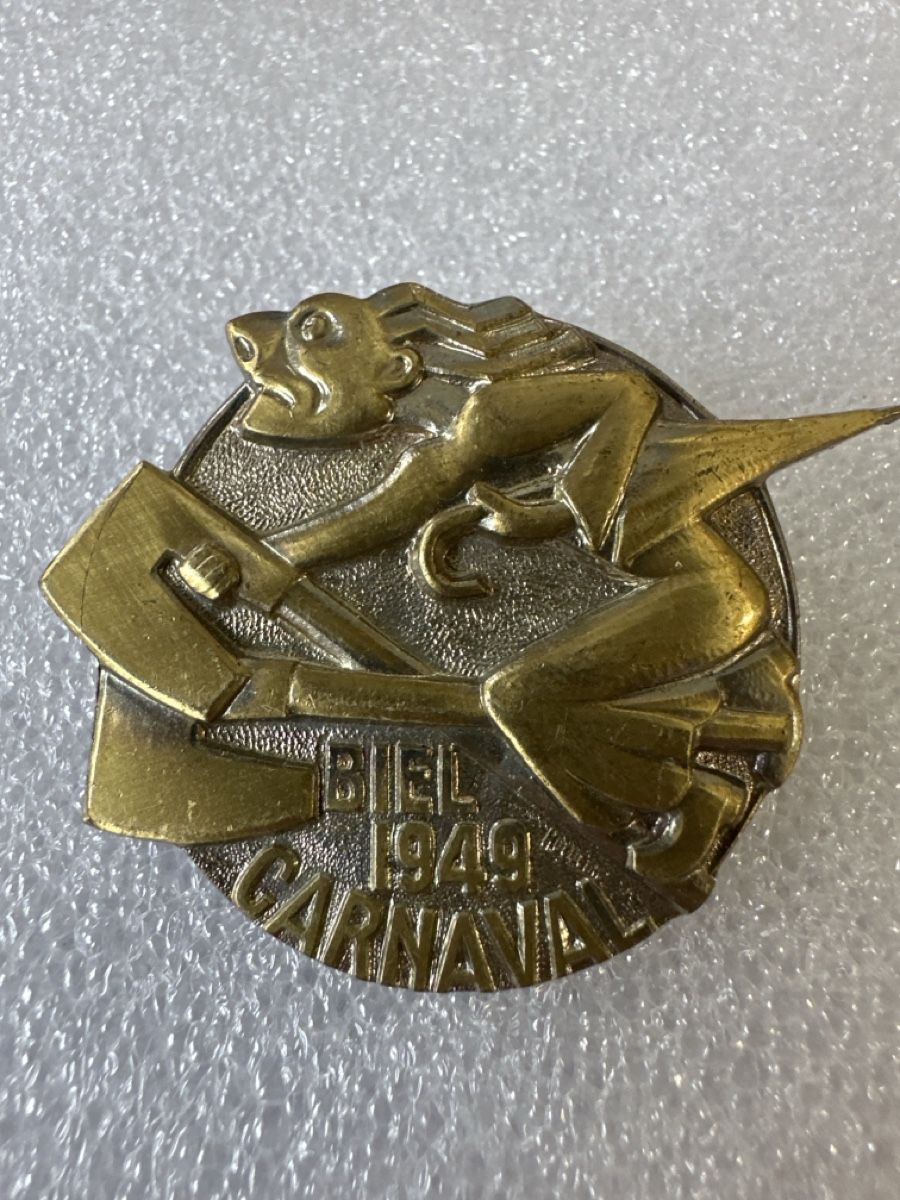 Placchette & Badge: Fasnacht Biel/Bienne 1949 – Usato da Basel venduto da fasnachtsoutlet1965