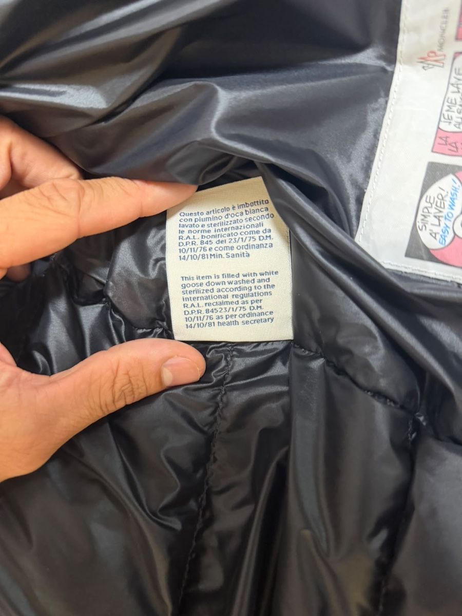 Moncler Giacche: Moncler Jacke – Usato da Freienbach venduto da aja_77dn 5