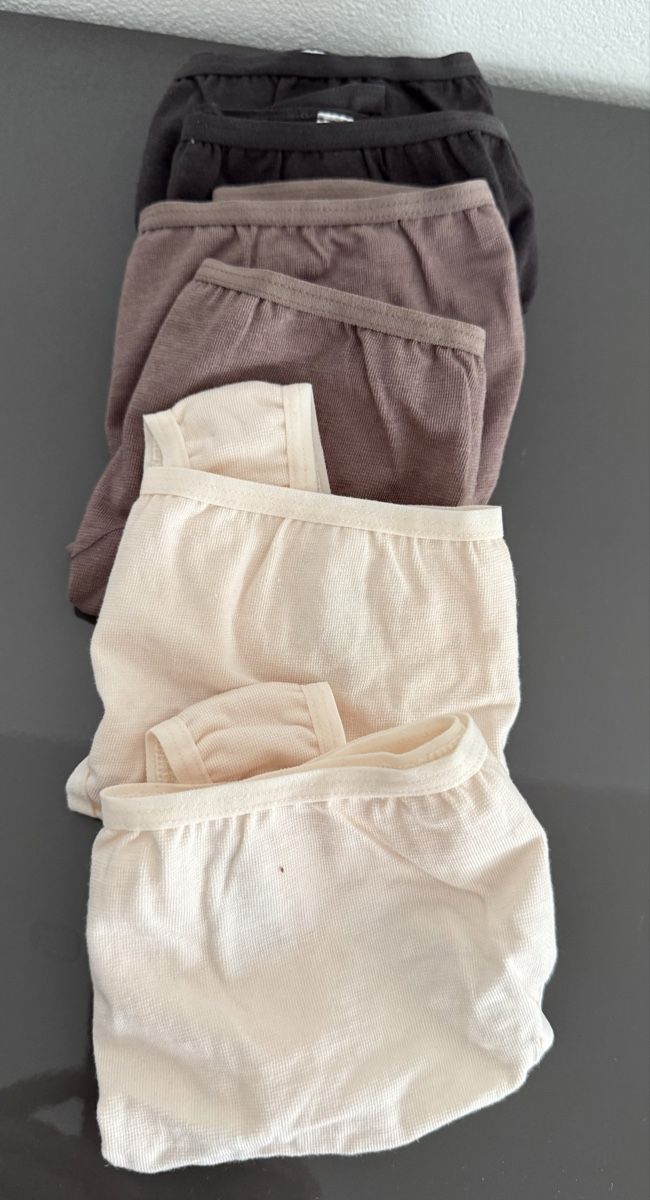 Altra biancheria intima: String Grösse 36/38  6 Stück     petite fleur – Nuovo (secondo la descrizione) da Pfeffikon LU venduto da pepino17 2