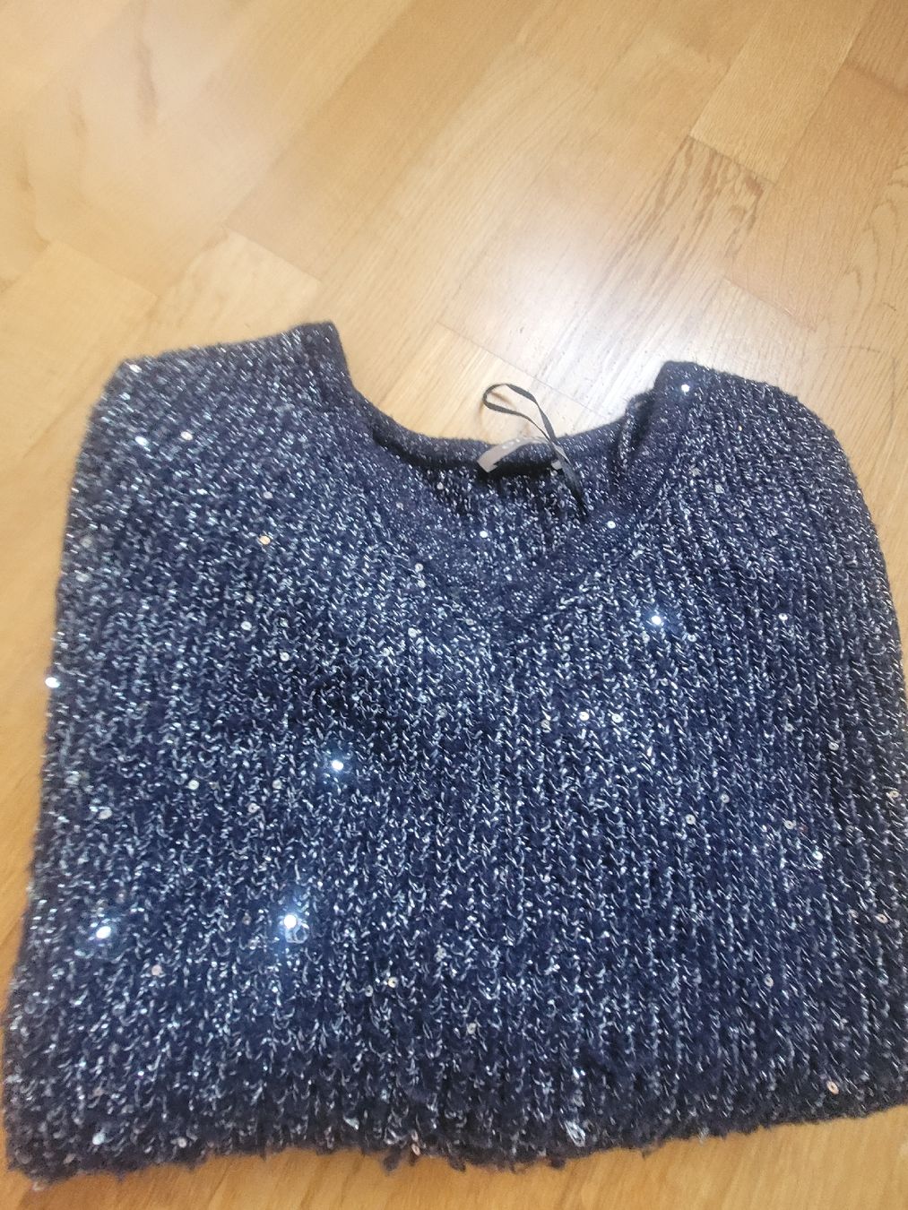 Maglioni & Felpe: Glitzernder Winter-Pullover Grösse M - Orsay – Usato da Thun venduto da Vesna27