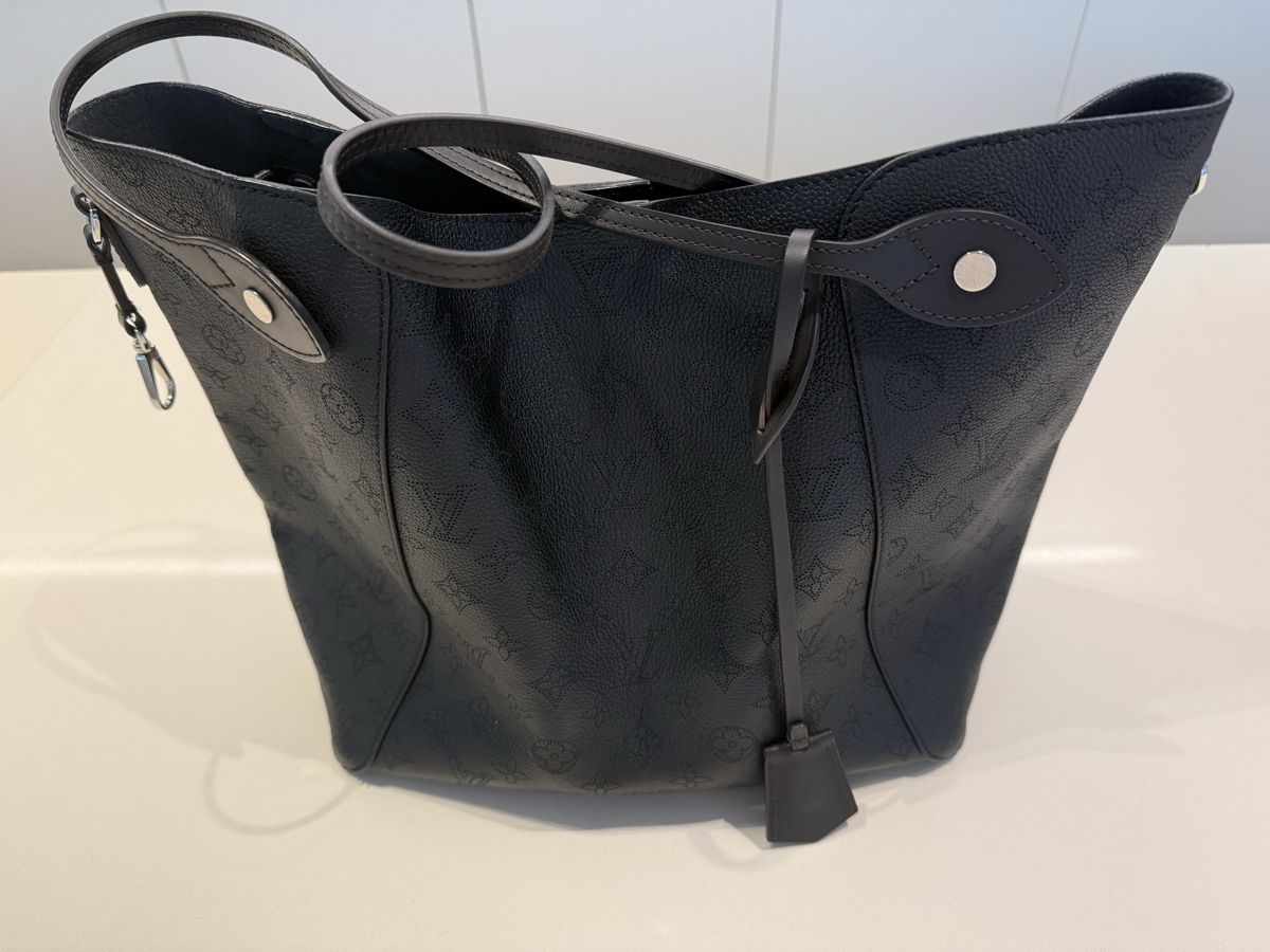 Louis Vuitton Borse da donna: LOUIS VUITTON Monogram Mahina Hina PM Satchel – Nuovo (secondo la descrizione) da Bäch SZ venduto da jfog 1