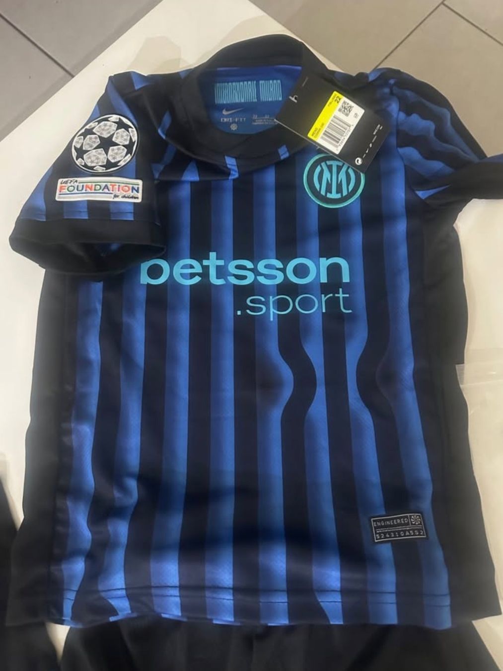 Nike Lotti di vestiti: Vente mini kit Inter Milan - Lautaro Martinez – Nuovo e nell'imballaggio originale da Lausanne venduto da Disav 1