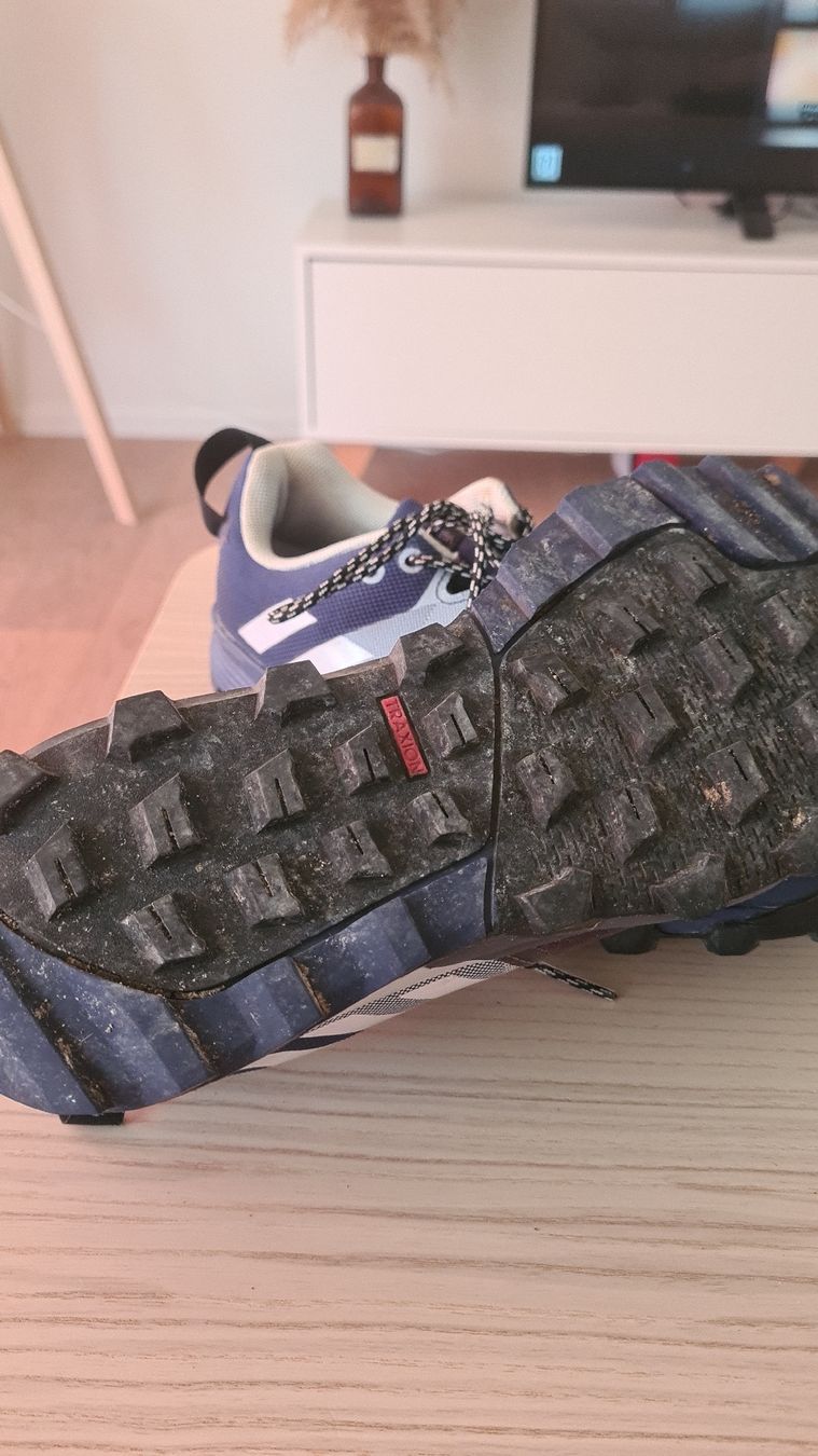 Adidas Chaussures hommes: Wanderschuhe Trekkingschuhe Adidas Grösse 40 – D'occasion à Stans par nad_9tm9 2