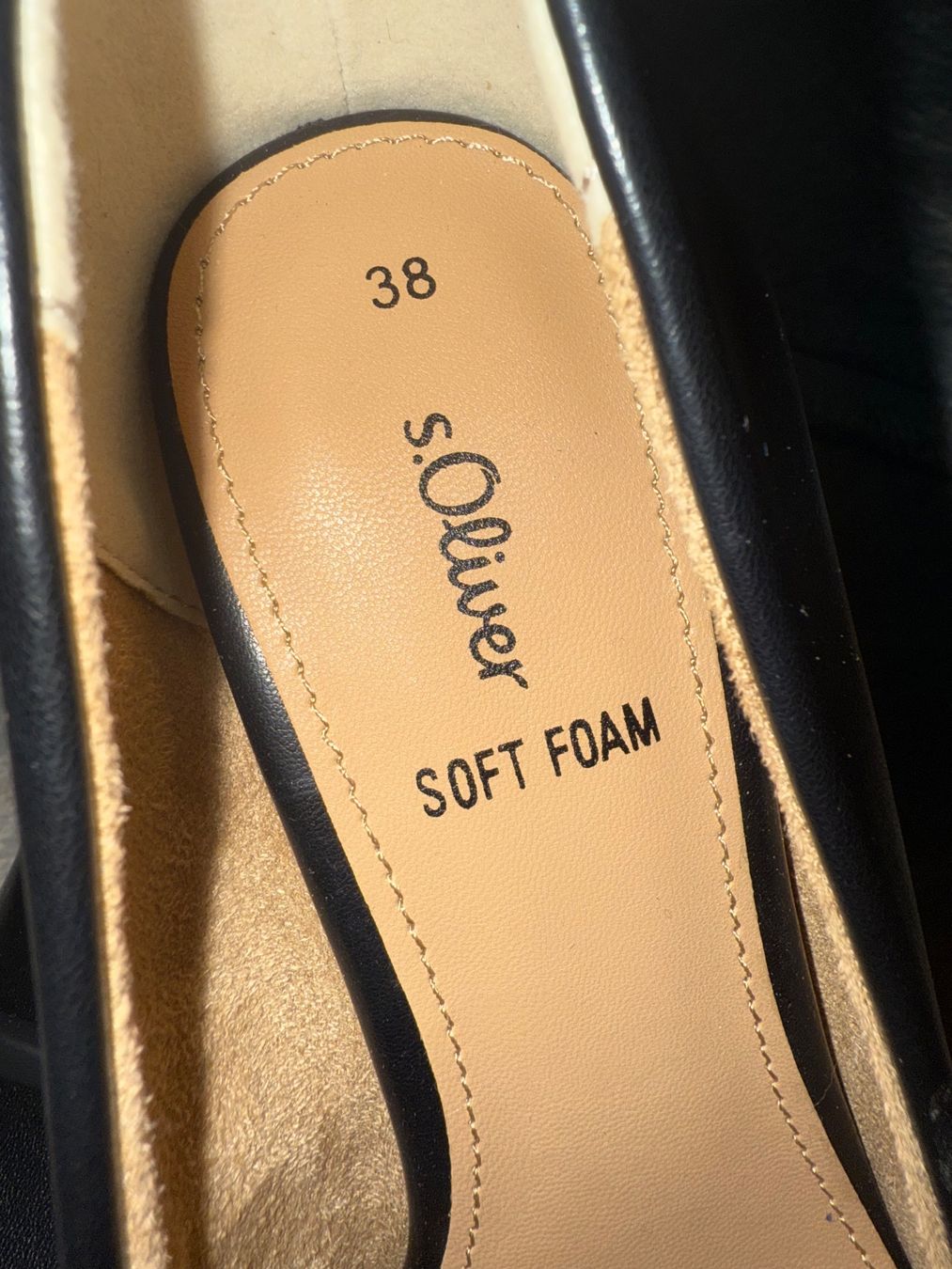 S.Oliver Scarpe da donna: Schwarze S. Oliver Pumps, Grösse 38, neuwertig, – Usato da Winterthur venduto da Lumi11 2