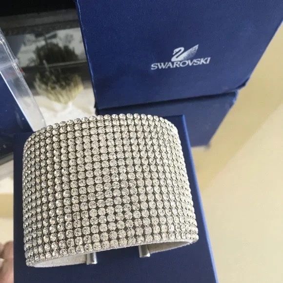 Swarovski Bracciali & Braccialetti: Swarovski statement Cuff original und limitiert – Nuovo (secondo la descrizione) da Kirchleerau venduto da Piroska05 3