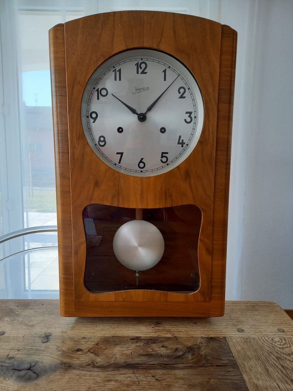 Orologi: Pendule régulateur "Yverdon" Wanduhr – Usato da Courfaivre venduto da Bernard1959